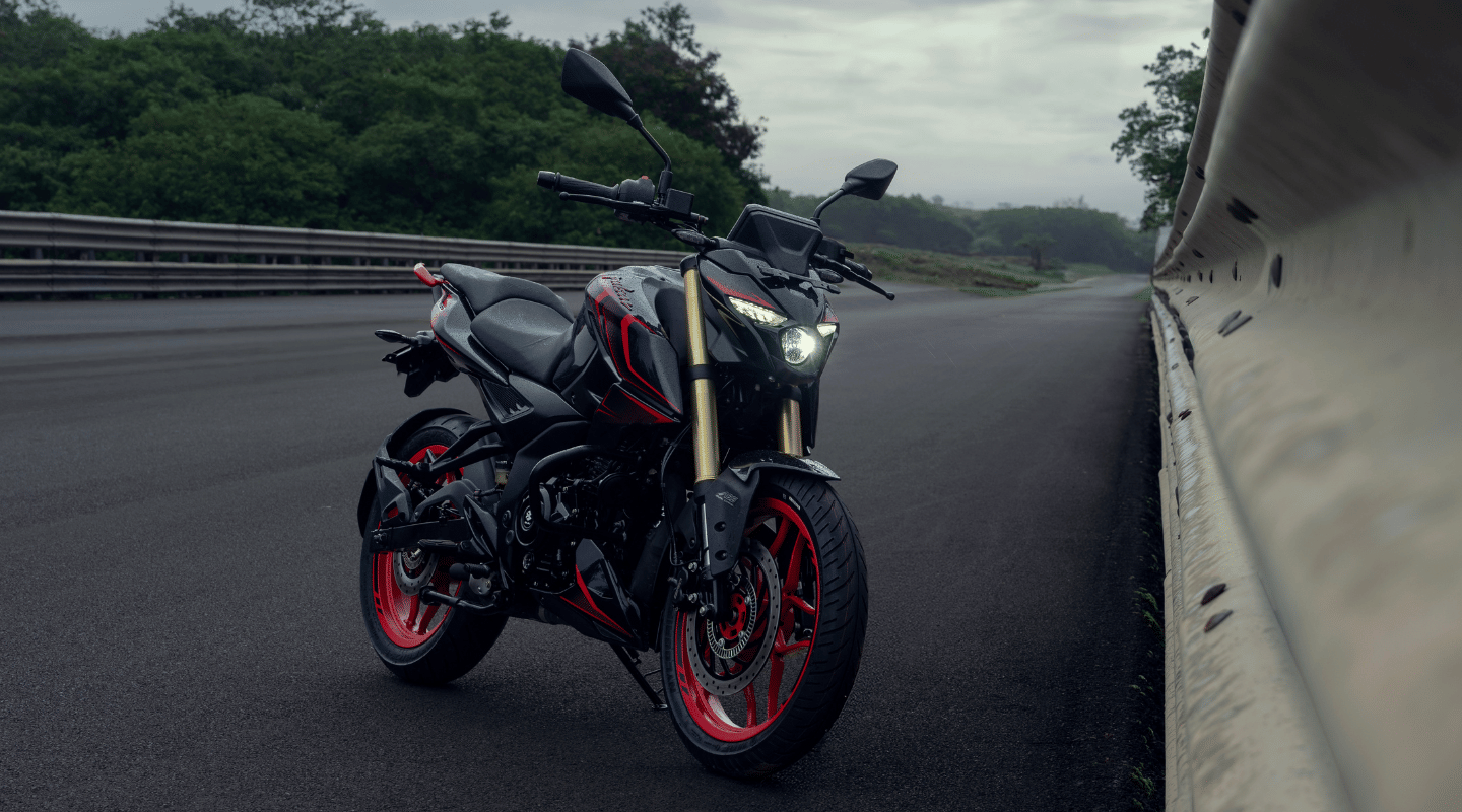 Bajaj Pulsar N160